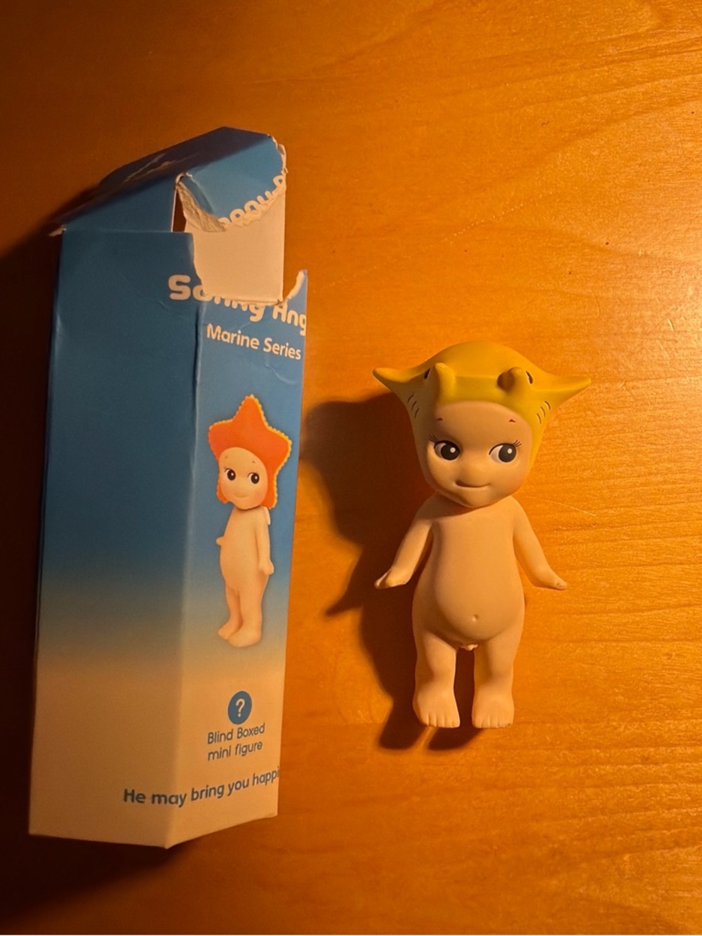 Marine Series Yellow-Manta Mini Figure